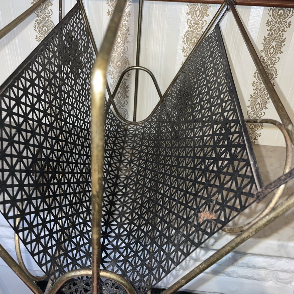 Vintage MCM Brass Black Metal Album Book Magazine Rack Holder Mesh Mid Century - Picture 7 of 7